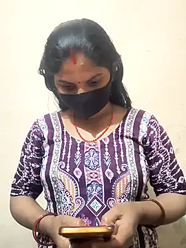 Pooja bhabhi00 online show from February 1, 2026, 3:43 pm