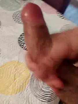 Snapshot of Emir4215 chatting on March 22, 2026, 1:56 pm Emir4215 online show from March 22, 2026, 1:56 pm