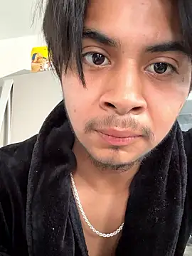 Snapshot of Montana-13 chatting on January 7, 2026, 6:13 pm Montana-13 online show from January 7, 2026, 6:13 pm