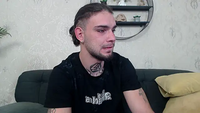 KaneHunter online show from December 1, 2025, 7:59 pm