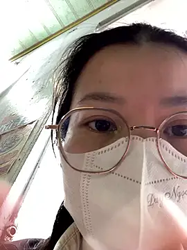 rose2111 online show from March 7, 2026, 2:07 am