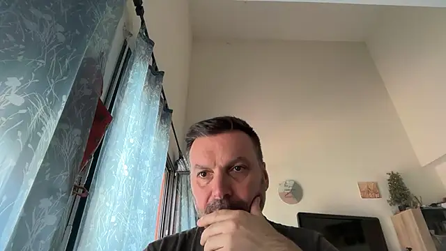 coolsmith81 online show from July 22, 2026, 4:31 pm