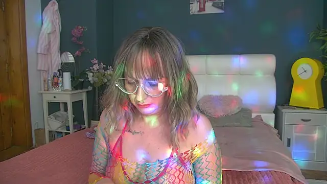 Cougar Milff online show from April 30, 2026, 2:02 pm