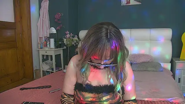 Cougar Milff online show from May 3, 2026, 4:10 pm