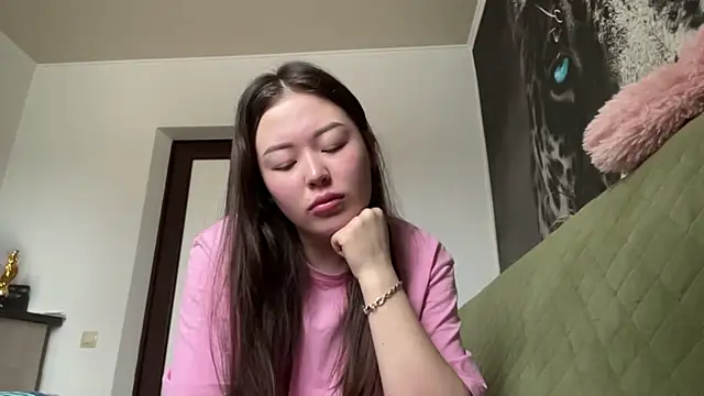 CurietHana1 online show from February 6, 2026, 3:46 am