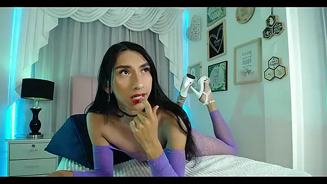 IsabelleDaza online show from February 21, 2026, 12:07 pm