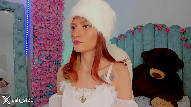 Snapshot of Ash_20_ chatting on December 20, 2025, 2:42 pm Ash 20 online show from December 20, 2025, 2:42 pm