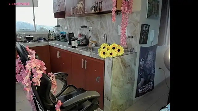 Marceline77 online show from December 3, 2025, 10:09 pm