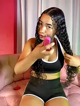 ZoeyFierce online show from May 1, 2026, 7:41 pm