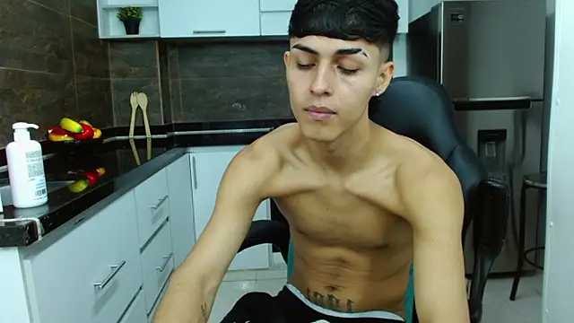 Ethan Jamees online show from March 5, 2026, 7:21 pm