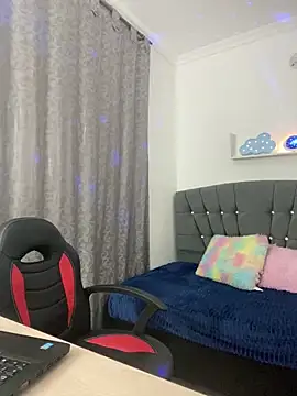 CATHA EF online show from February 4, 2026, 7:42 pm