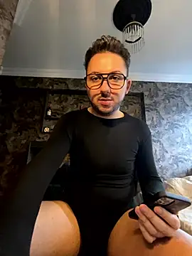 mcylzsd online show from December 1, 2025, 12:28 pm