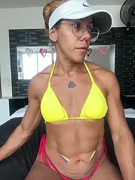 sexymusclegoddess online show from July 3, 2026, 2:01 pm