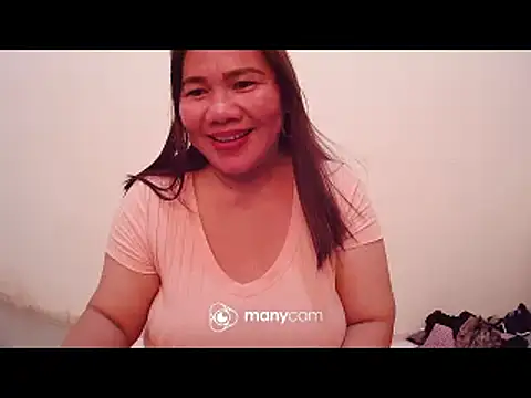 Snapshot of hottiemama69 chatting on February 26, 2026, 1:05 am hottiemama69 online show from February 26, 2026, 1:05 am