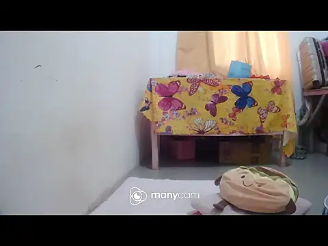 hottiemama69 online show from July 28, 2026, 3:03 am