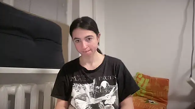 Snapshot of Aphr0ditee chatting on March 16, 2026, 8:22 pm Aphr0ditee online show from March 16, 2026, 8:22 pm