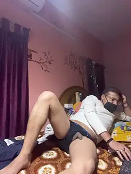 Saxymood1111 online show from February 19, 2026, 8:28 pm