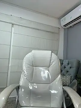 AnnaJaimes online show from May 28, 2026, 12:29 am