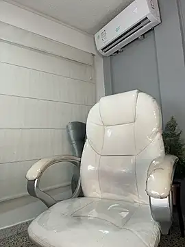 AnnaJaimes online show from July 12, 2026, 9:48 pm