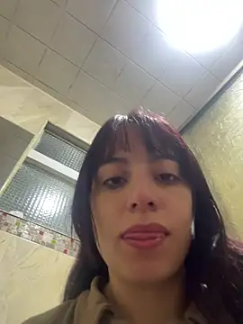 Mia fiire online show from June 17, 2026, 3:50 am