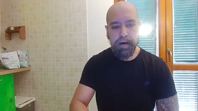 AMIRDIB2025 online show from May 7, 2026, 12:52 pm