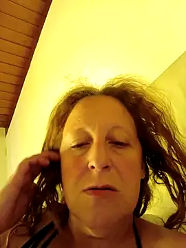 Snapshot of nikiarg chatting on February 12, 2026, 8:41 pm nikiarg online show from February 12, 2026, 8:41 pm