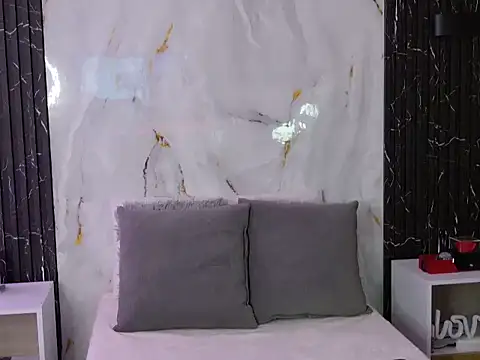 Snapshot of ChloeHolmes chatting on February 11, 2026, 10:48 am ChloeHolmes online show from February 11, 2026, 10:48 am