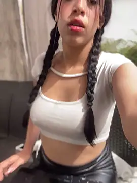 MiaScott Pink online show from February 4, 2026, 7:31 pm