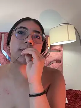 Dafne se online show from June 22, 2026, 3:25 am