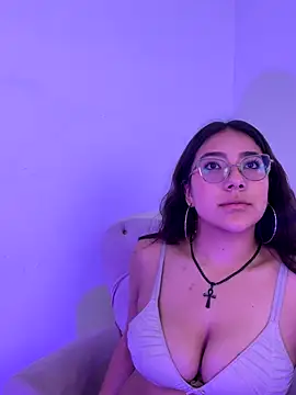 Dafne se online show from December 1, 2025, 1:17 am