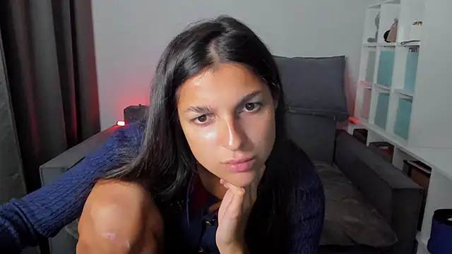 Gabriella there online show from November 28, 2025, 11:10 am