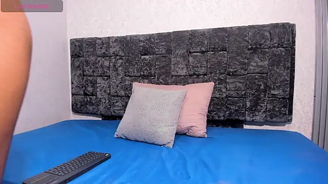 Brizza H033 online show from March 9, 2026, 8:45 pm