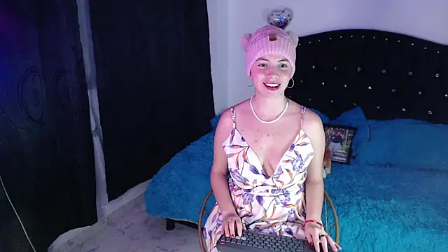 Dafn 12 online show from June 25, 2026, 1:47 am