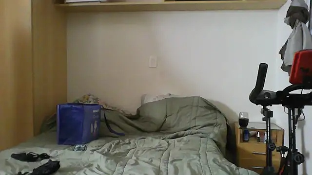 GabriellaManhas online show from February 19, 2026, 4:53 am