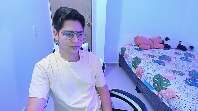 Asta YunoXXX online show from February 23, 2026, 4:47 am