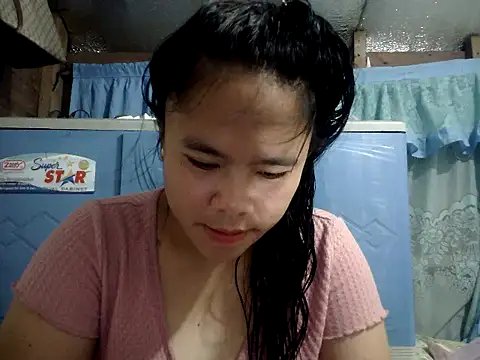 Snapshot of xxdreamgirl69 chatting on June 30, 2026, 10:32 pm xxdreamgirl69 online show from June 30, 2026, 10:32 pm