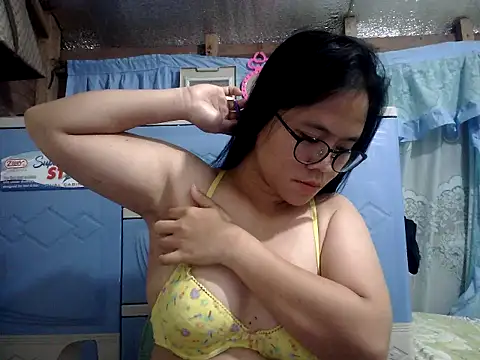 xxdreamgirl69 online show from June 20, 2026, 11:15 am