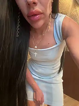 Sweet little gir online show from June 16, 2026, 4:29 pm