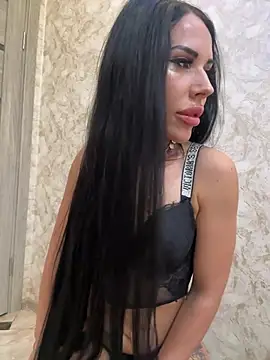 Sweet little gir online show from June 12, 2026, 4:05 pm