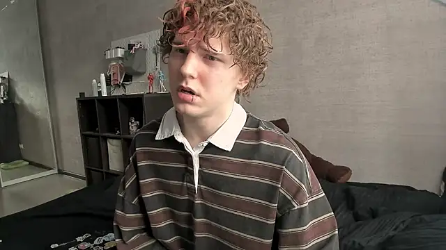 miya meow miku online show from February 4, 2026, 11:05 am