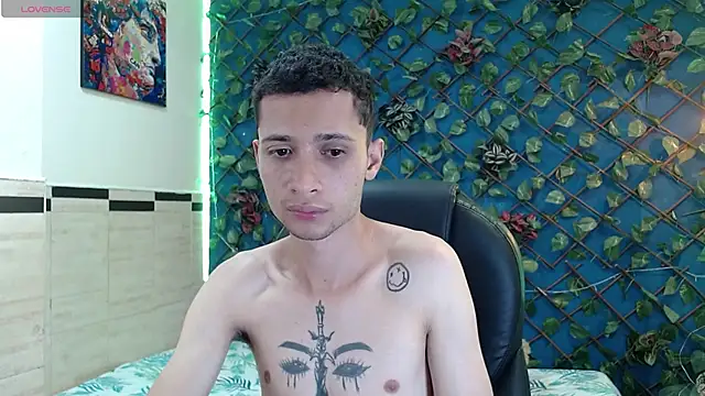 LucassSmith11 online show from April 19, 2026, 8:04 am