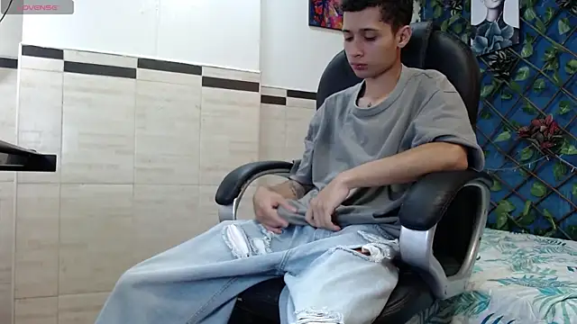LucassSmith11 online show from May 2, 2026, 6:13 pm
