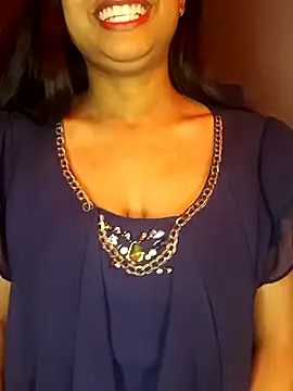 RESHMA01 online show from November 30, 2025, 7:47 pm