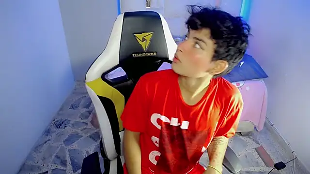 Green XoX online show from January 15, 2026, 1:47 pm