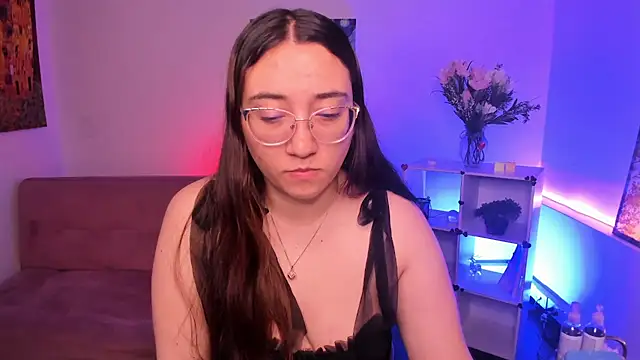 SwettieSammy online show from June 14, 2026, 1:12 pm