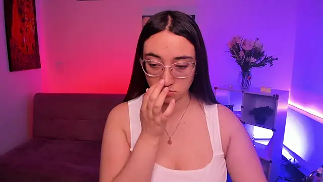 SwettieSammy online show from June 10, 2026, 12:28 pm