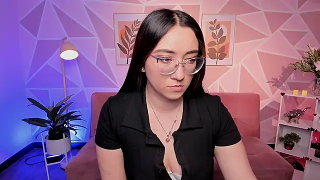 SwettieSammy online show from July 25, 2026, 12:44 pm