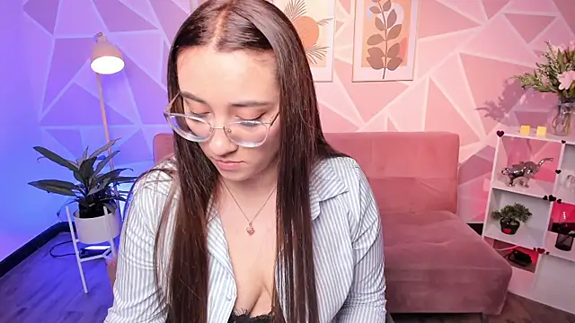 SwettieSammy online show from July 28, 2026, 3:21 pm