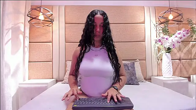 NoahGrant online show from March 10, 2026, 2:04 am