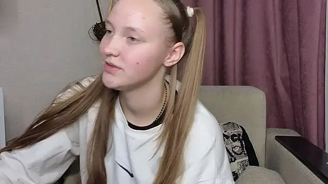 BibiStapler online show from December 13, 2025, 8:04 pm